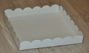 Коробка для пряников 15,5*15,5*3,5 см (белая)
