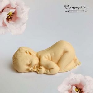 Декор из мастики  "Младенец" 6*2 см