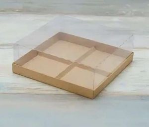 Коробка под муссовые пирожные с пластиковой крышкой золото 17*17*6 см.на 4 шт