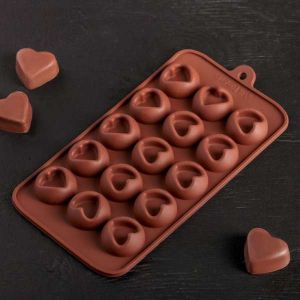 Форма для льда и шоколада 15 ячеек 23,2х12х1 см "Сердце" цвет коричневый