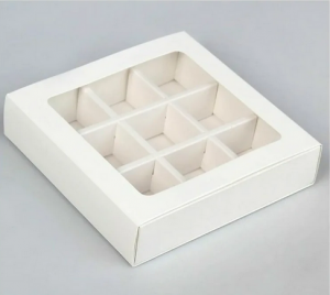 Коробка для конфет белая с окном 15,5*15,5*3 на 9 шт