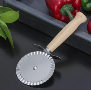 Нож для пиццы и теста  "Классик" 18,5 см, ребристый