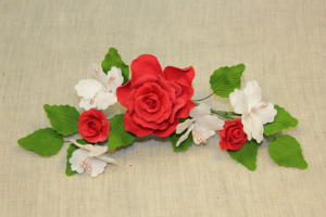 Цветы из мастики "Роза красная"