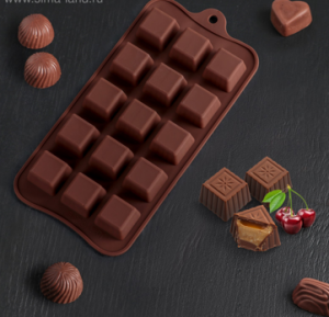 Форма для льда и шоколада 15 ячеек 21,5x10x1,5 см "Шоколадные конфеты", цвет МИКС   3976065