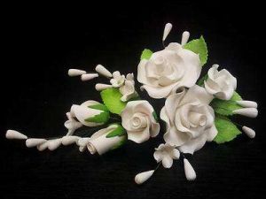Цветы из мастики "Букет роз" Белый